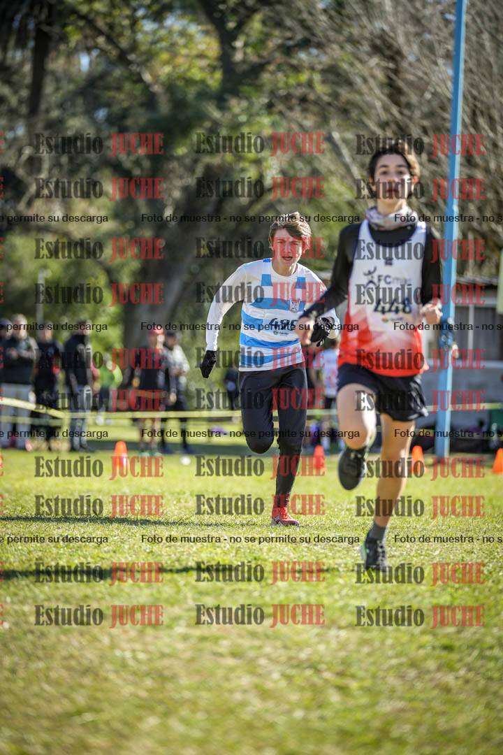 Fotos de la llegada del cross de 2000 m