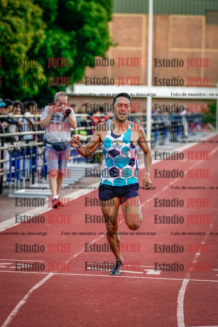 Fotos de los 400 m llanos de varones