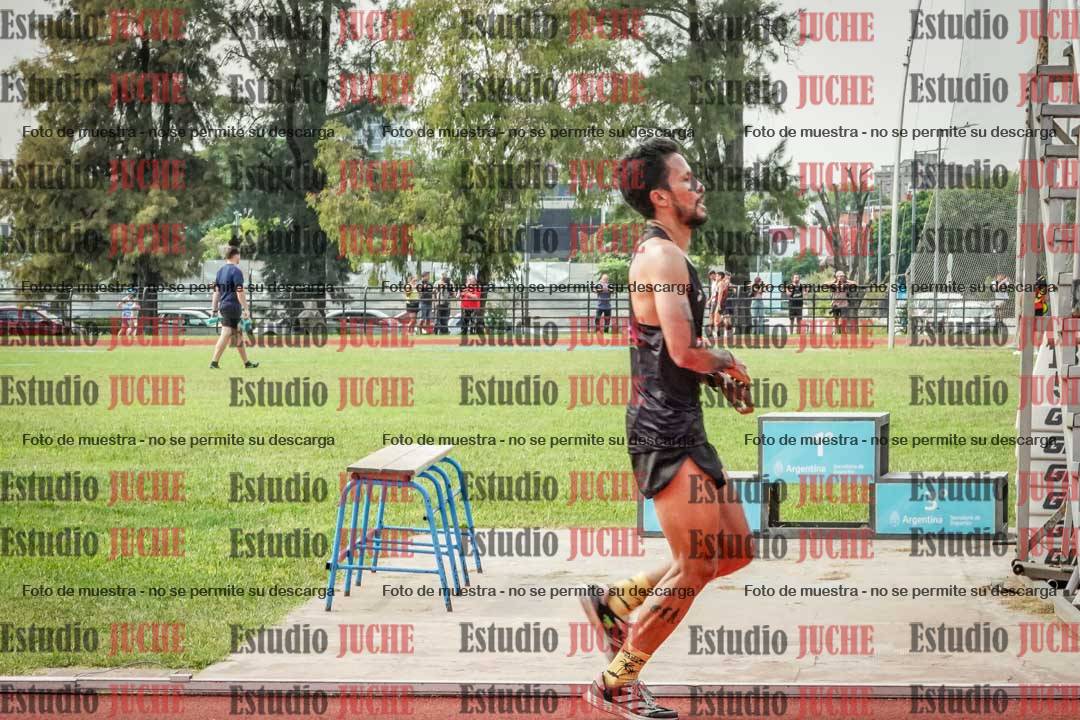 Fotos de los 3000 m llanos de varones