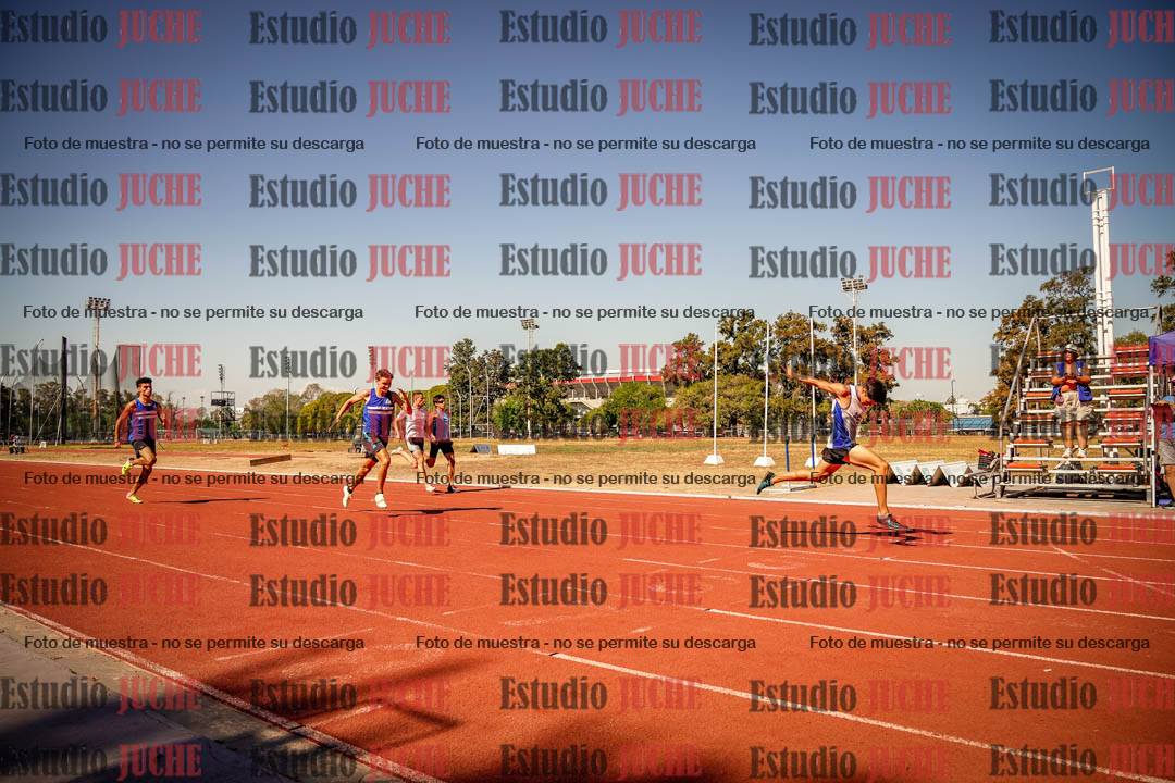 Fotos de los 200 m llanos de varones