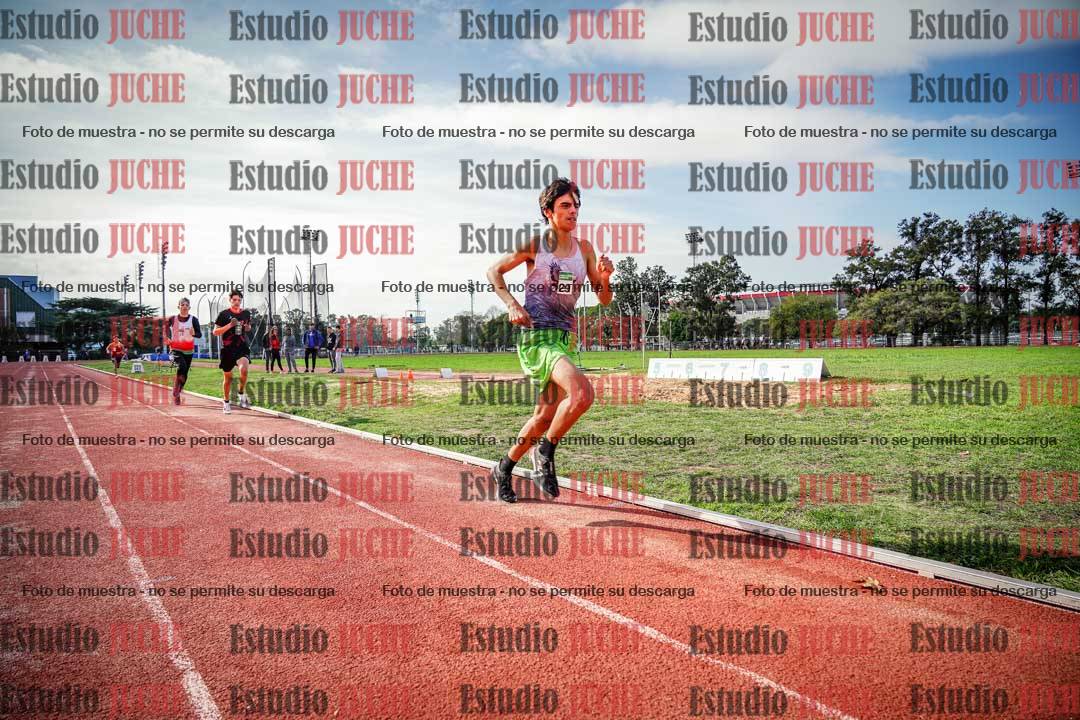 Fotos de los 600 m llanos de varones