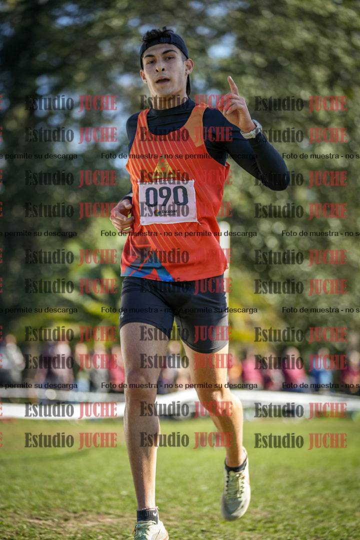 Fotos de la llegada del cross de 6000 m