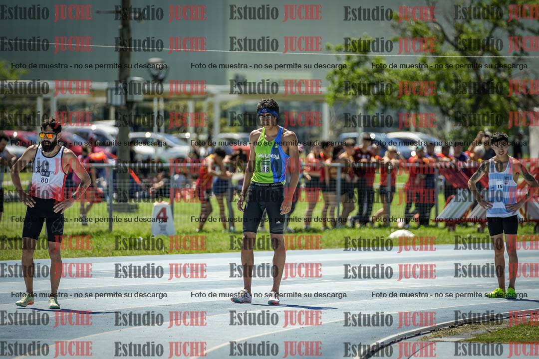 Fotos de los 800 m llanos de varones