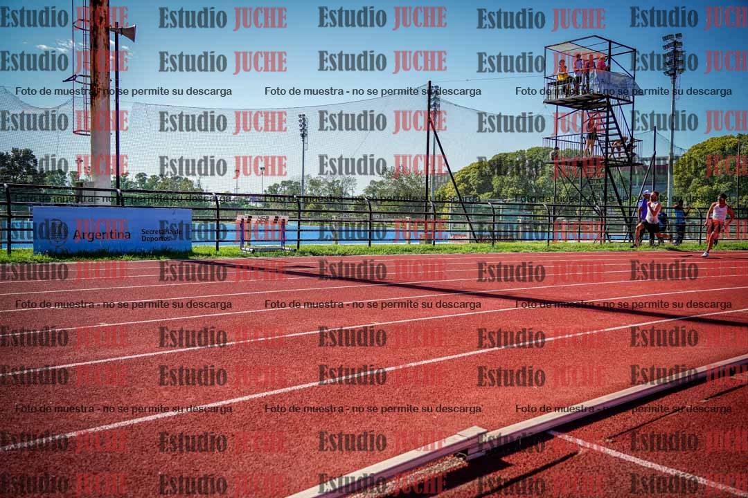 Fotos de los 200 m llanos de varones