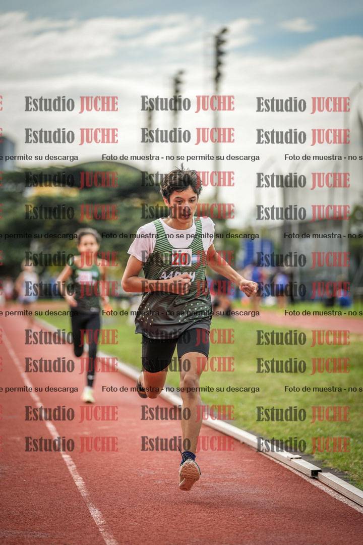 Fotos de los 600 m llanos de varones