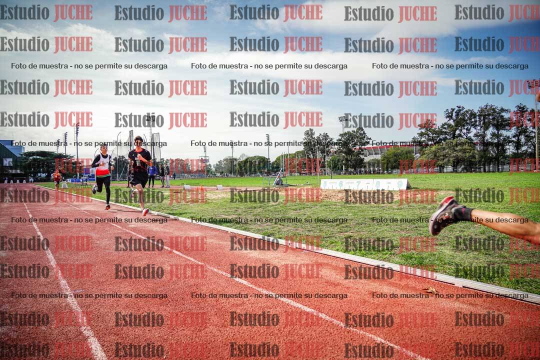 Fotos de los 600 m llanos de varones