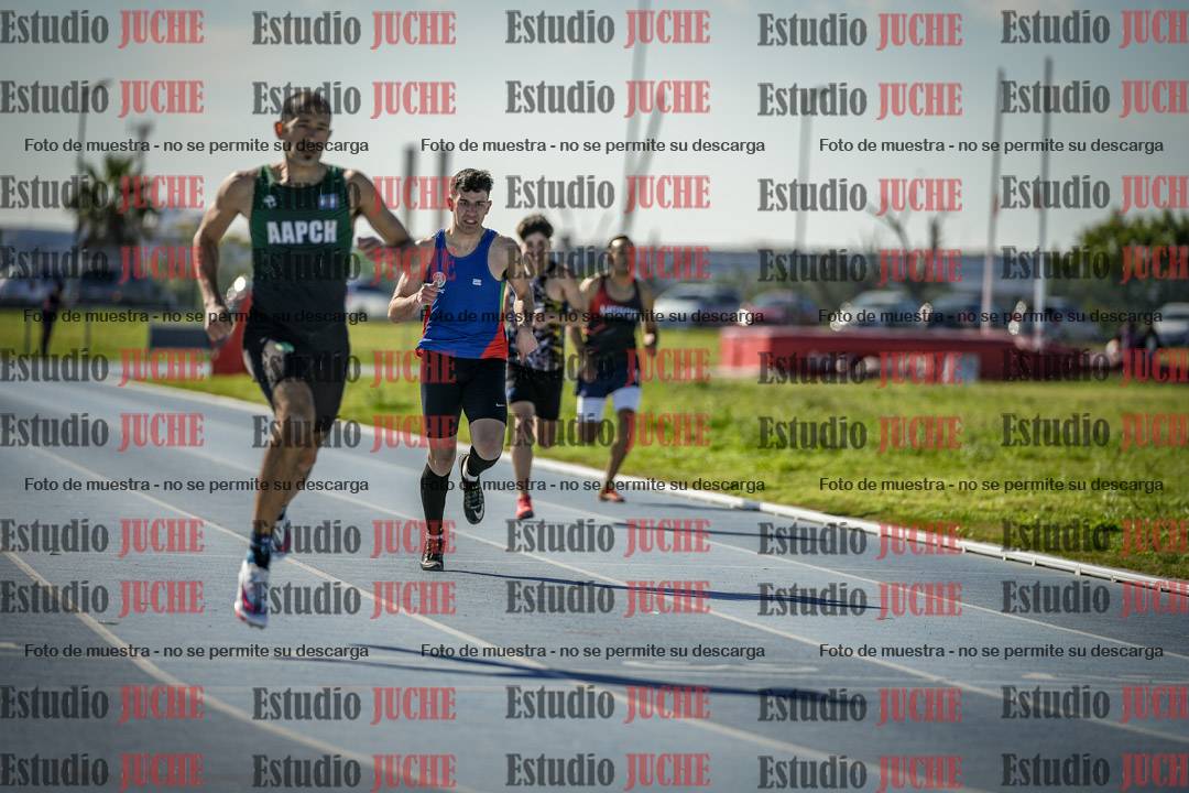 Fotos de los 400 m llanos de varones