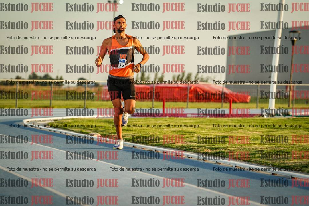Fotos de los 3000 m llanos de varones