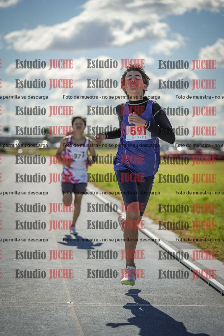 Fotos de los 800 m llanos de varones