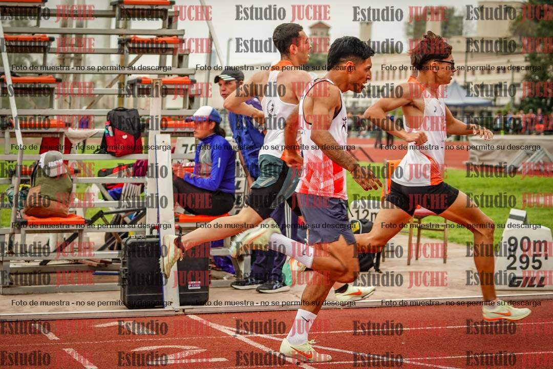 Fotos de los 800 m llanos de varones