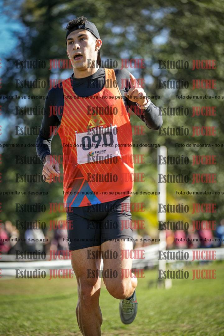 Fotos de la llegada del cross de 6000 m