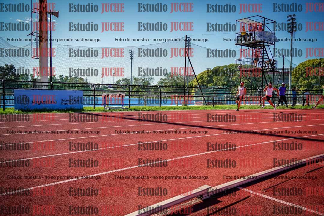 Fotos de los 200 m llanos de varones