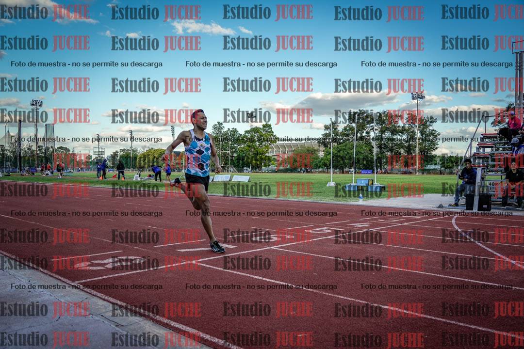 Fotos de los 400 m llanos de varones