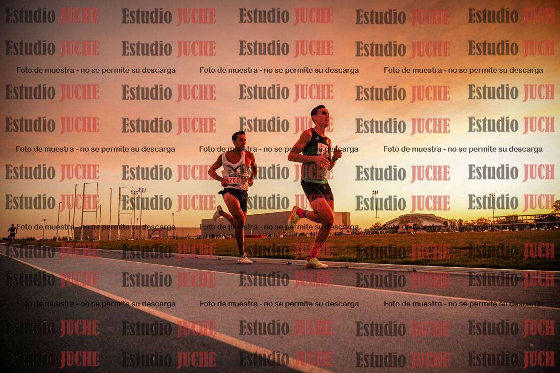 Fotos de los 3000 m llanos de varones