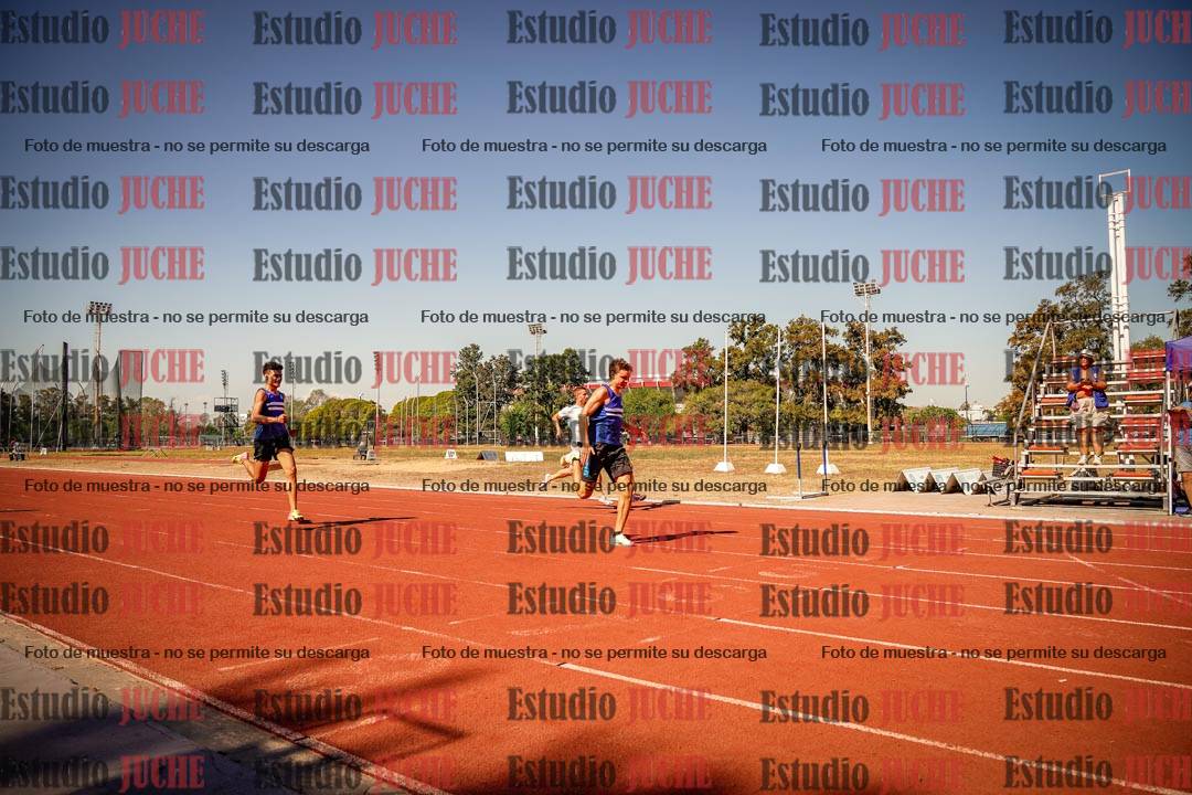 Fotos de los 200 m llanos de varones