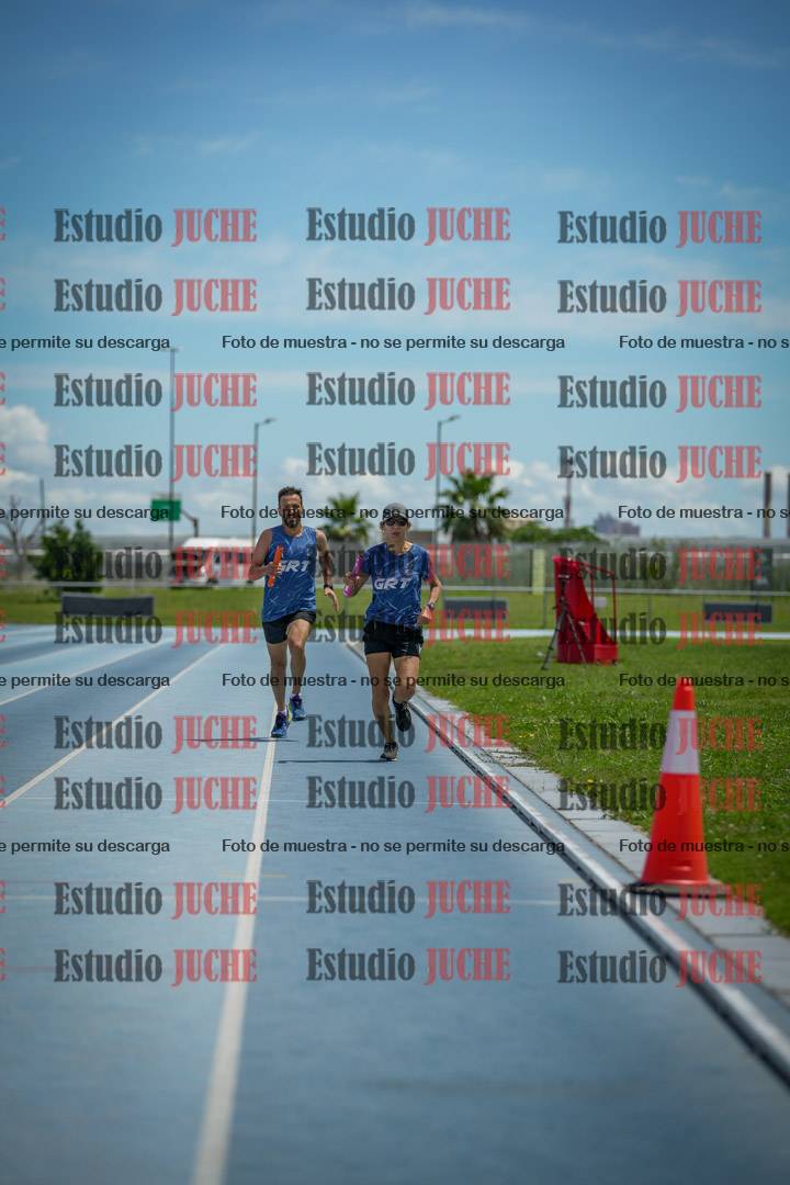 Fotos de las llegadas de los relevos 20' para running teams - serie 1