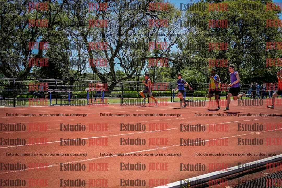 Fotos de los 100 m llanos de varones
