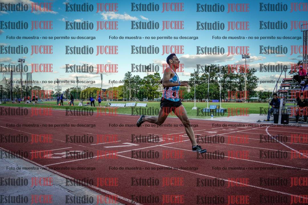 Fotos de los 400 m llanos de varones