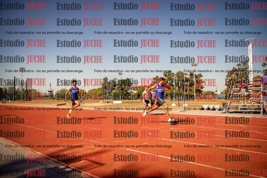 Fotos de los 200 m llanos de varones