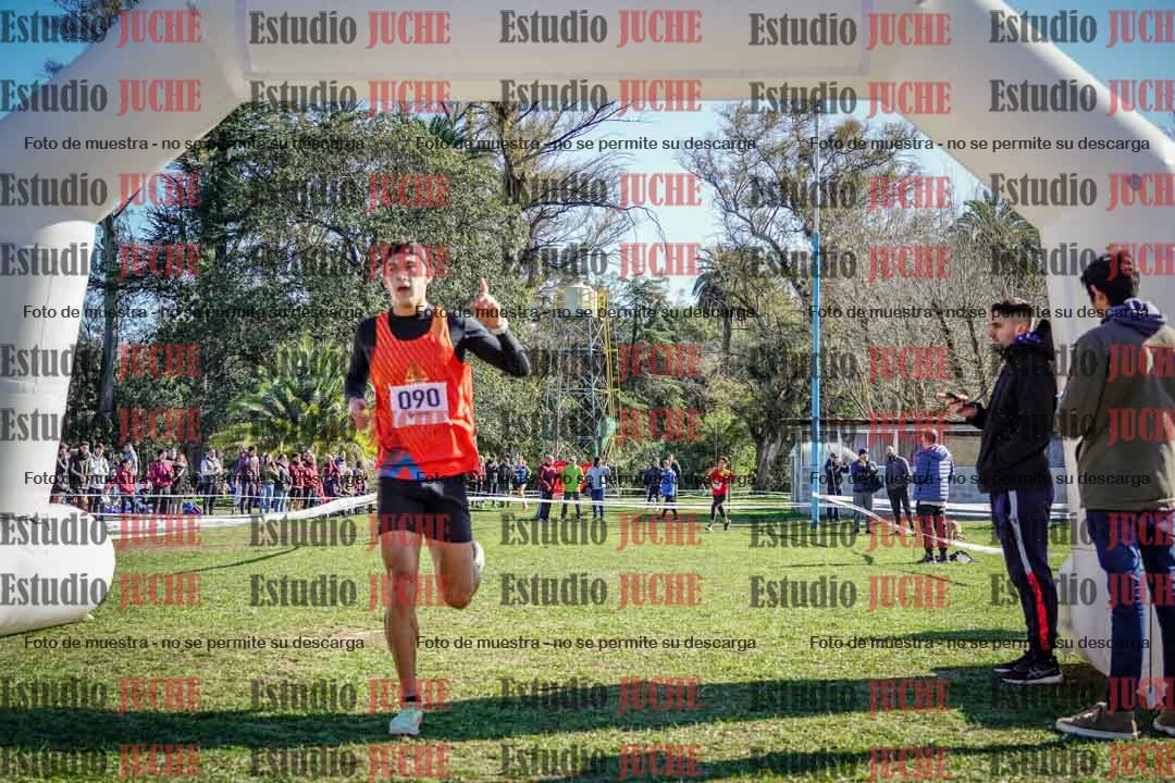 Fotos de la llegada del cross de 6000 m