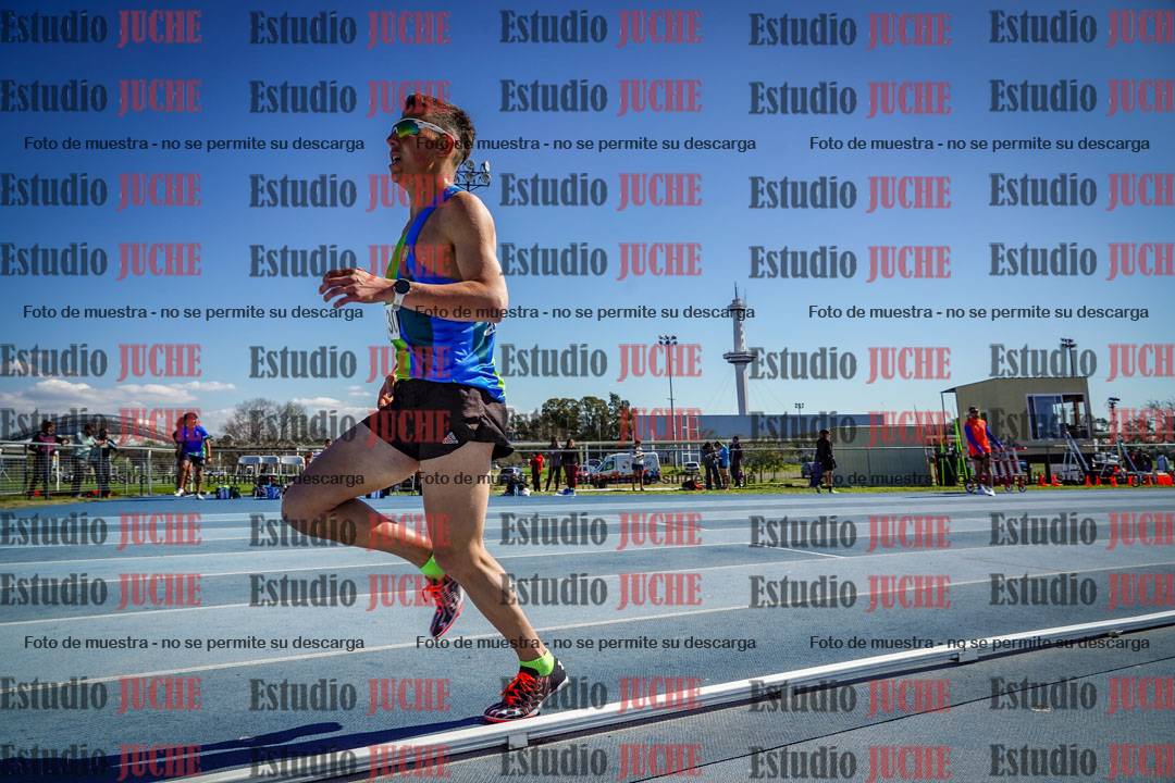 Fotos de los 5000 m llanos de mujeres y varones