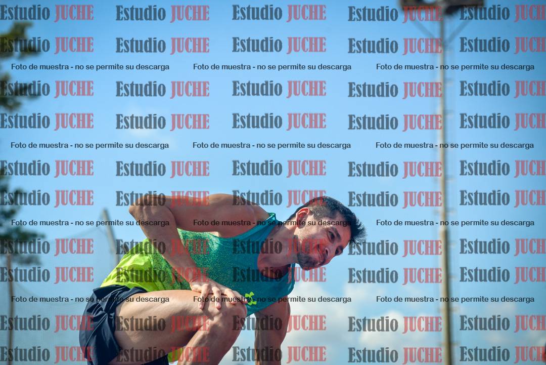Fotos del salto en alto de varones