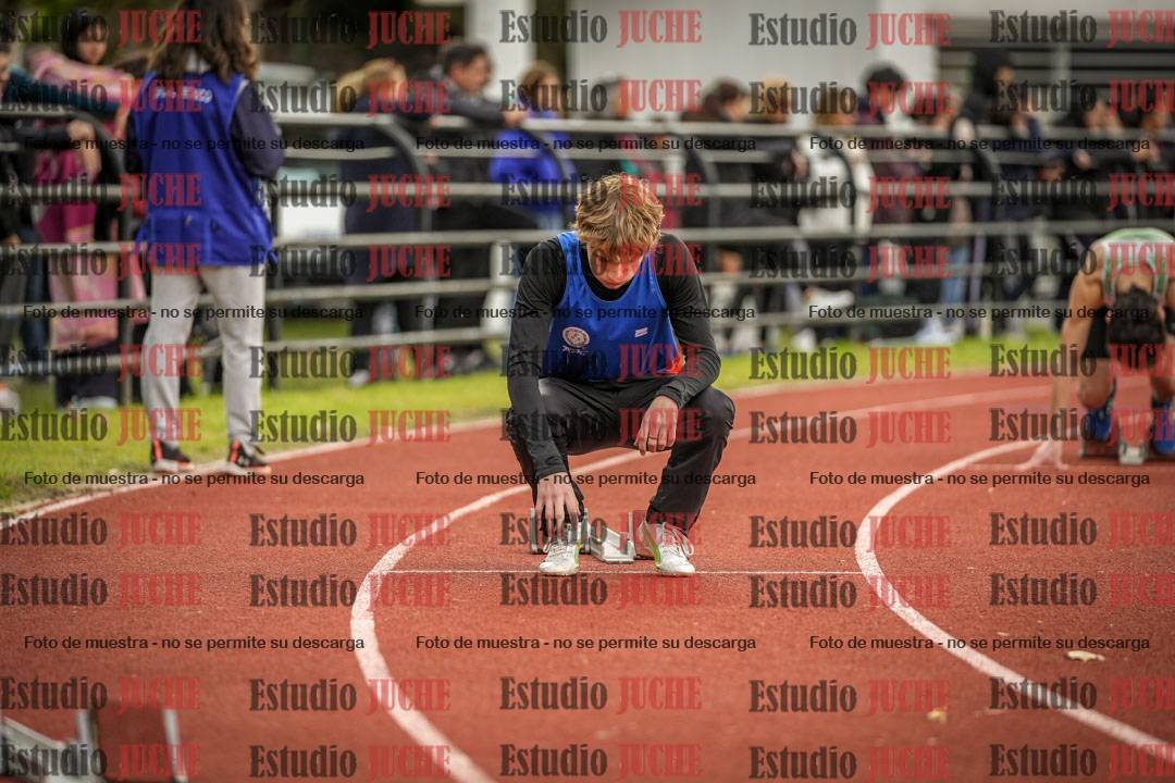 Fotos de los 400 m llanos de varones