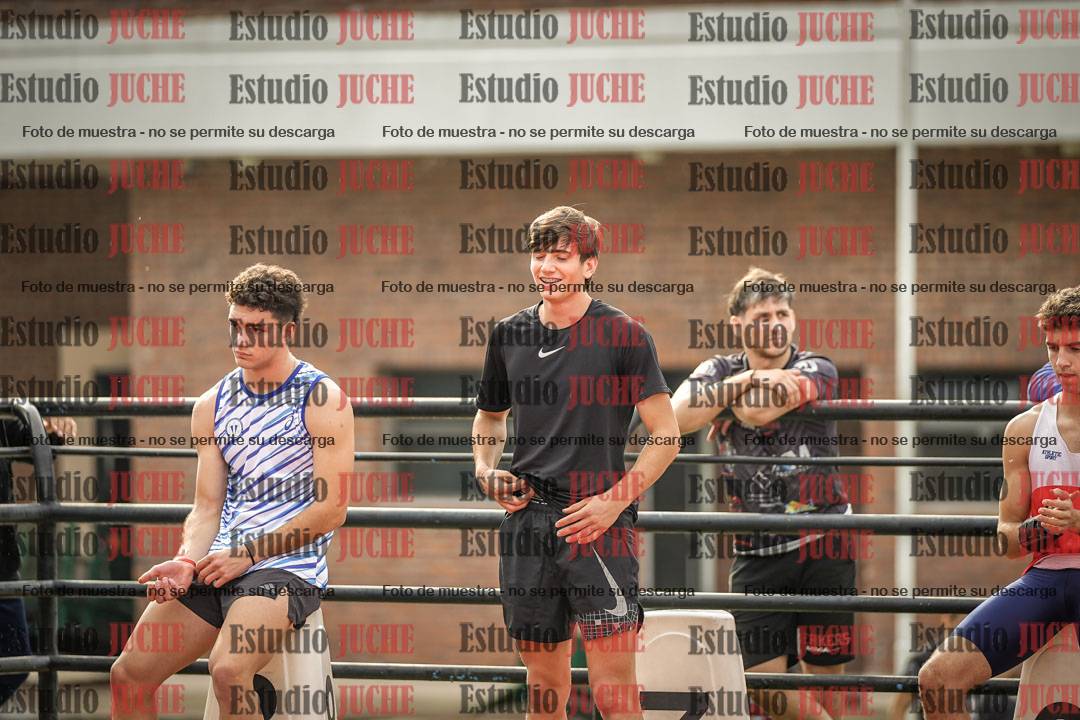 Fotos de los 110 m con vallas de varones - FINAL