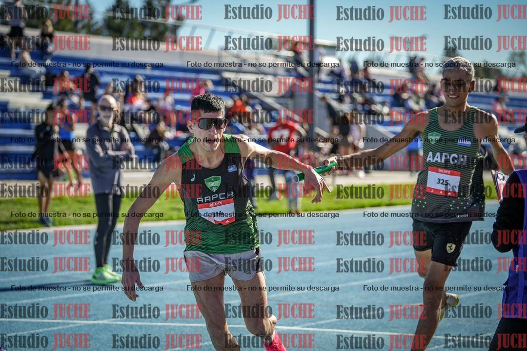 Fotos durante los relevos