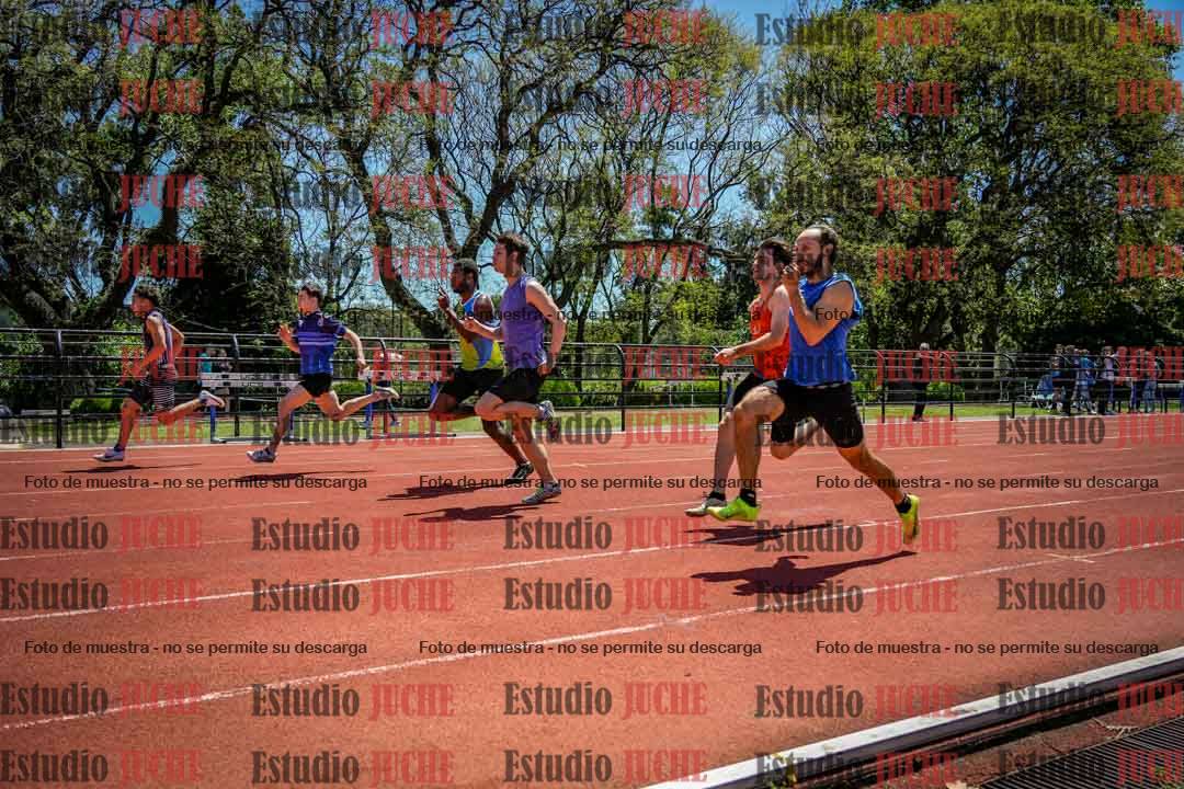 Fotos de los 100 m llanos de varones