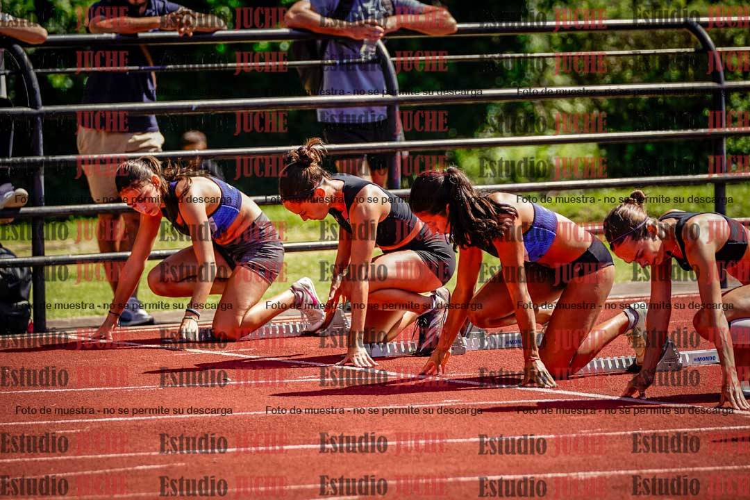 Fotos de los 100 m con vallas de mujeres