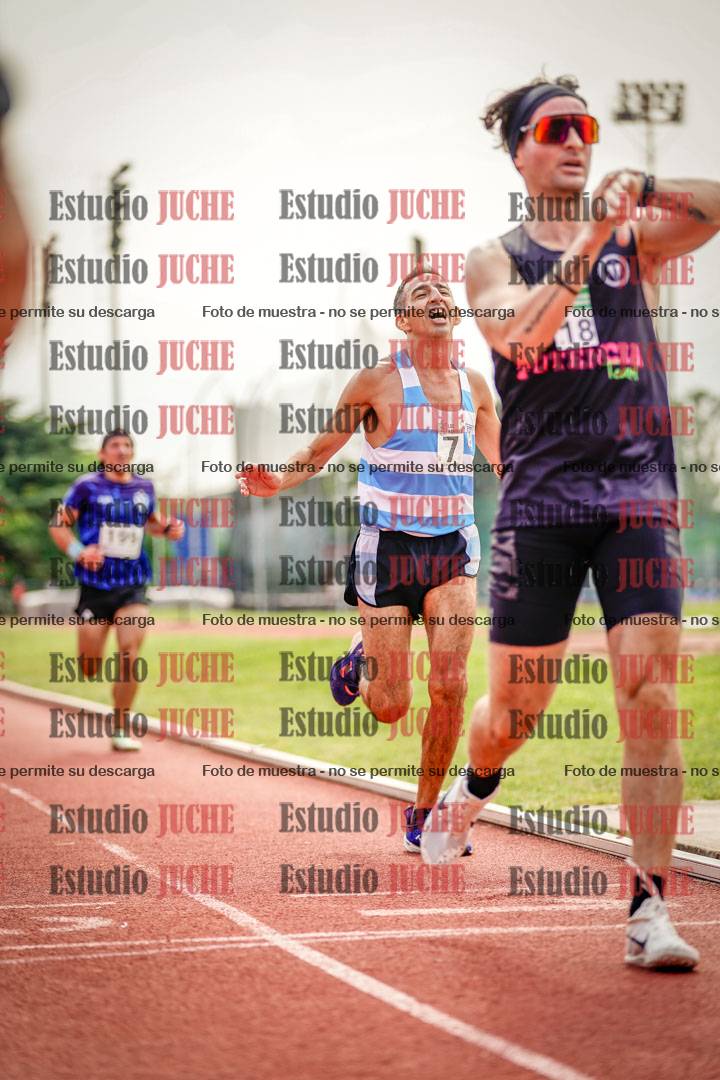 Fotos de los 3000 m llanos de varones