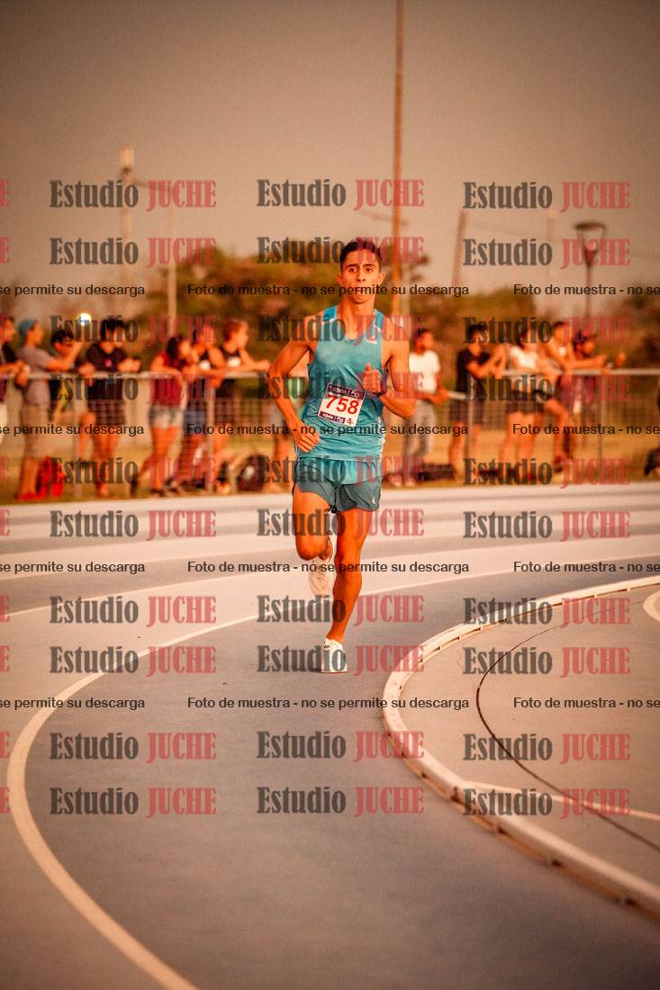 Fotos de los 3000 m llanos de varones