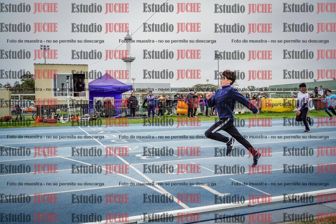 Fotos de los 50 m llanos de varones - U12