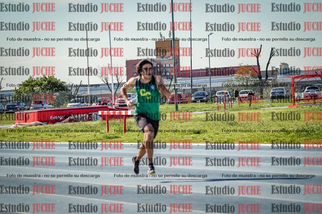 Fotos de los 400 m llanos de varones