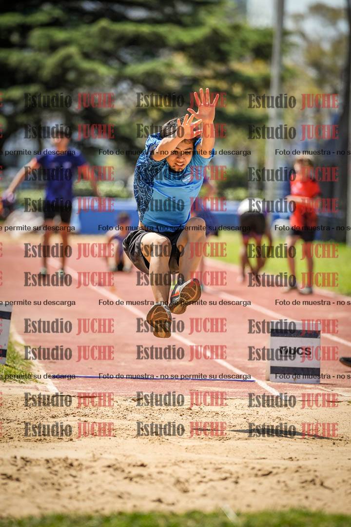 Fotos del salto en largo de varones - (incluye octatlón)