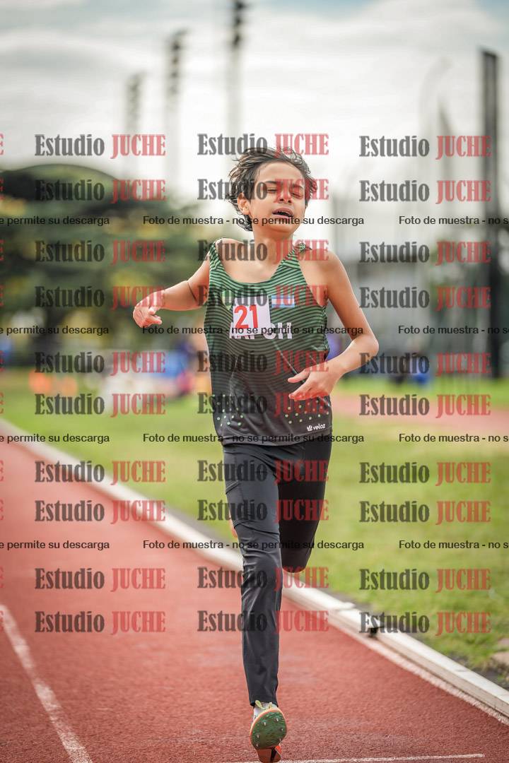 Fotos de los 600 m llanos de varones