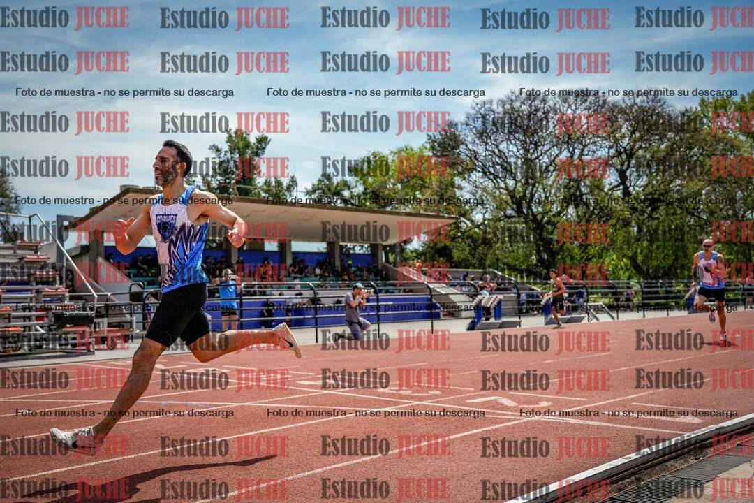 Fotos de los 400 m llanos de varones