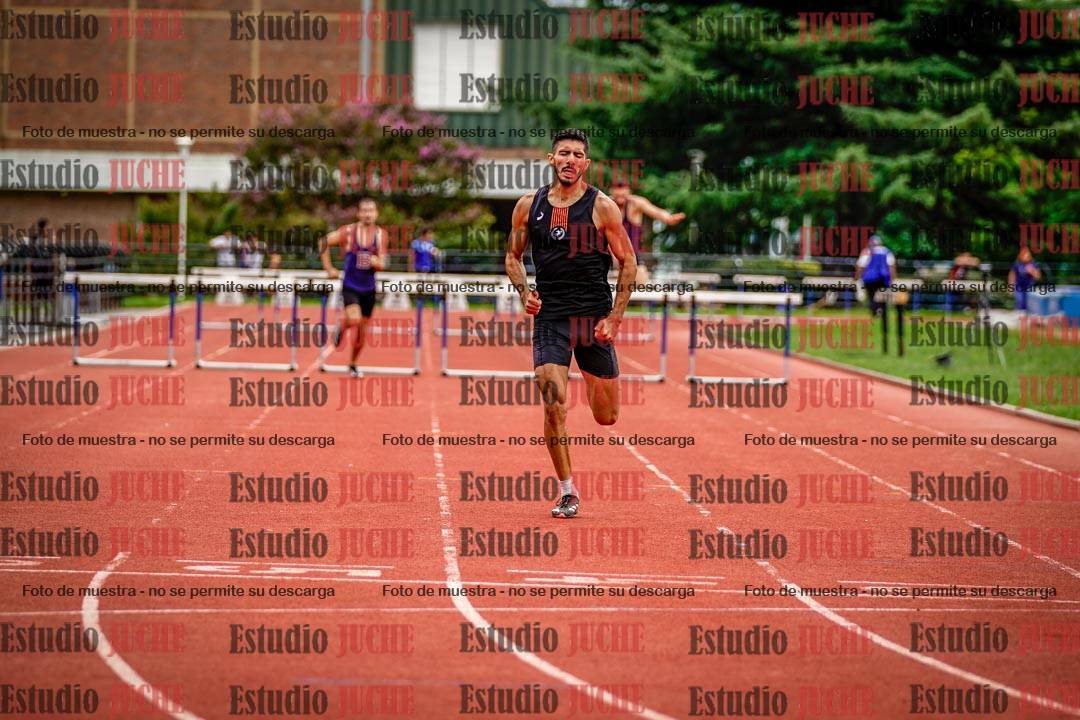 Fotos de los 400 m con vallas de varones