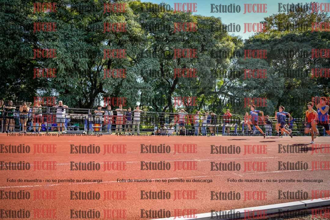 Fotos de los 100 m llanos de varones