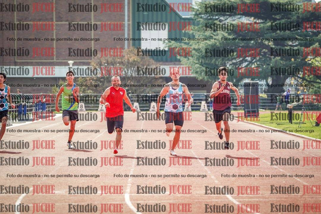 Fotos de los 200 m llanos de varones