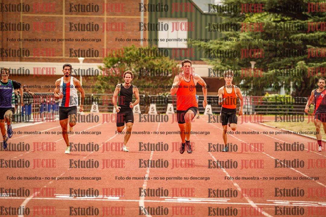 Fotos de los 200 m llanos de varones