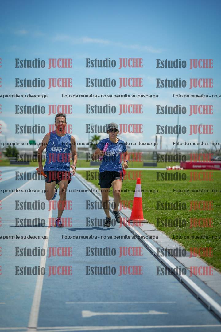 Fotos de las llegadas de los relevos 20' para running teams - serie 1
