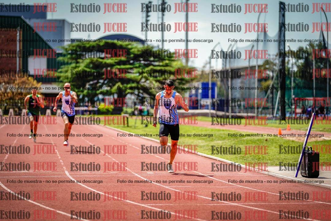 Fotos de los 400 m llanos de varones