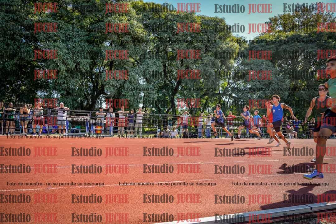 Fotos de los 100 m llanos de varones