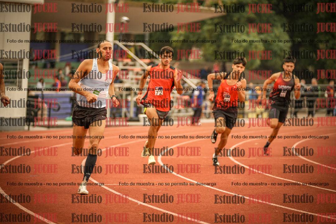 Fotos de los 800 m llanos de varones