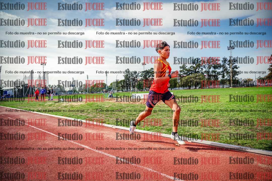 Fotos de los 600 m llanos de varones