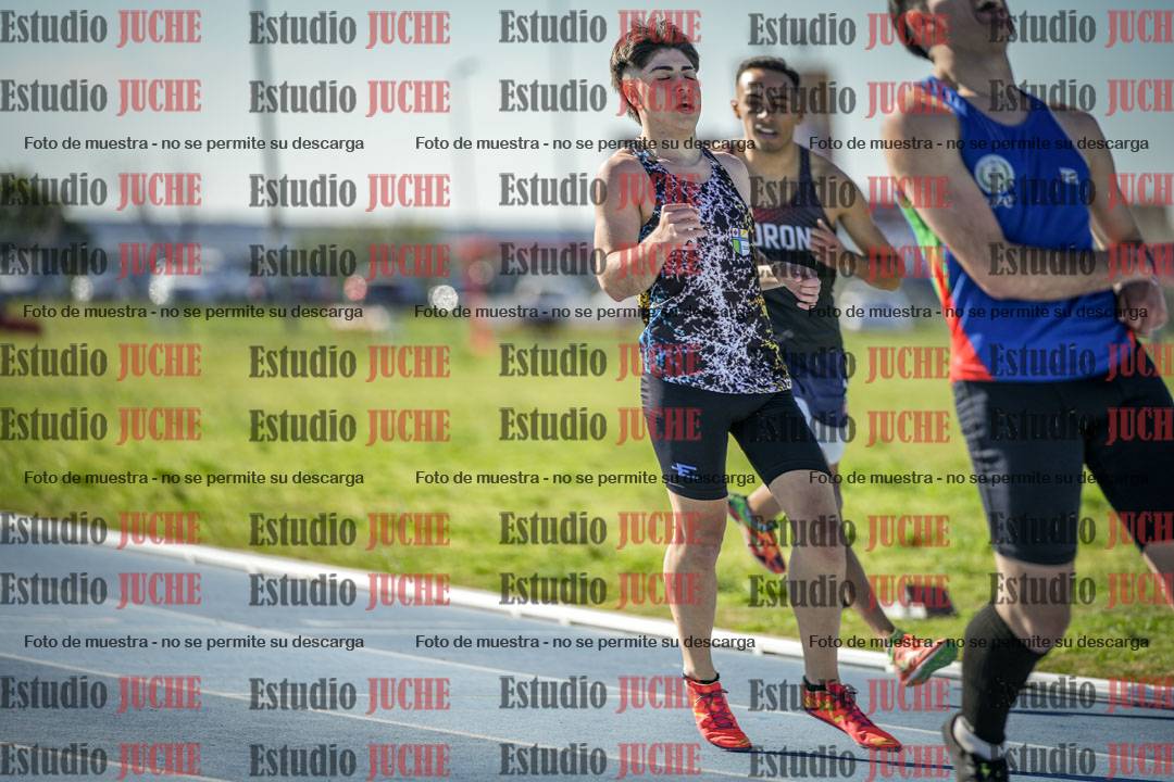 Fotos de los 400 m llanos de varones