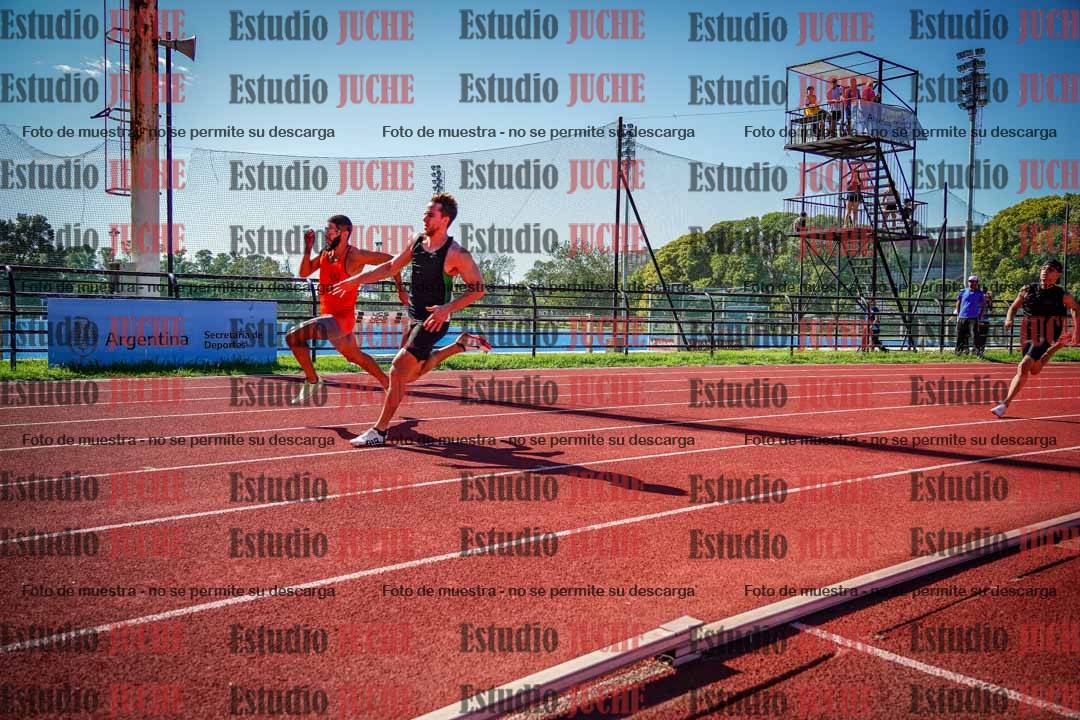 Fotos de los 200 m llanos de varones