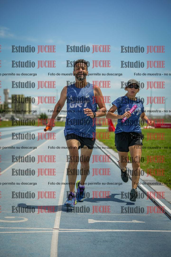 Fotos de las llegadas de los relevos 20' para running teams - serie 1
